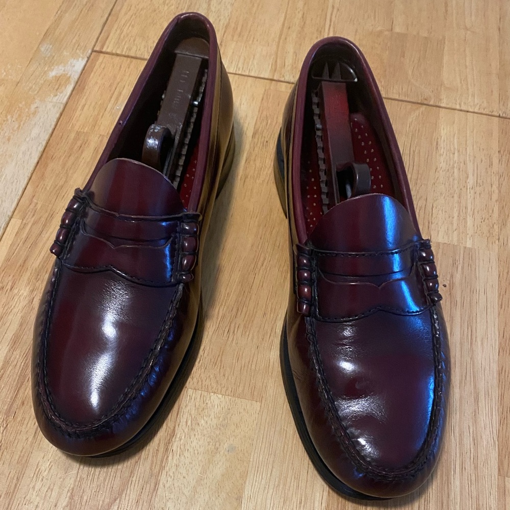 G.H. Bass Weejuns Burgundy 8 1/2D Made In USA